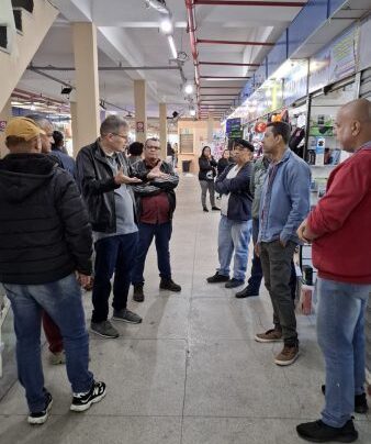 politica 32 delegado antonio furtado visita mercado popular divulgacao