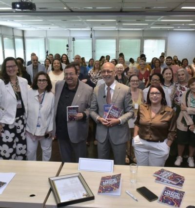 Alerj recebe lançamento de manual que propõe combate ao preconceito