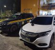 Carro roubado no RJ é recuperado na Dutra, em Piraí