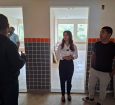 Katia Miki vistoria retomada das obras de escola municipal em
