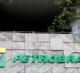 Petrobras não deve reduzir investimentos no próximo plano, diz diretora